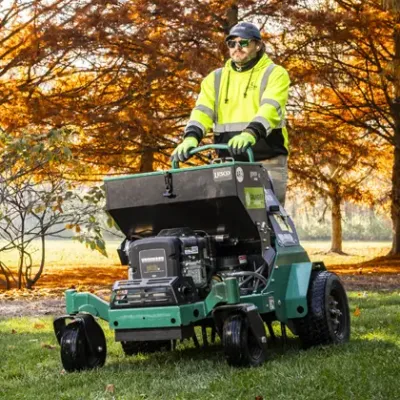 Grunder Green Service Tech Lawn Aeration