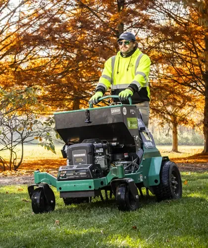 Grunder Green Service Tech Lawn Aeration